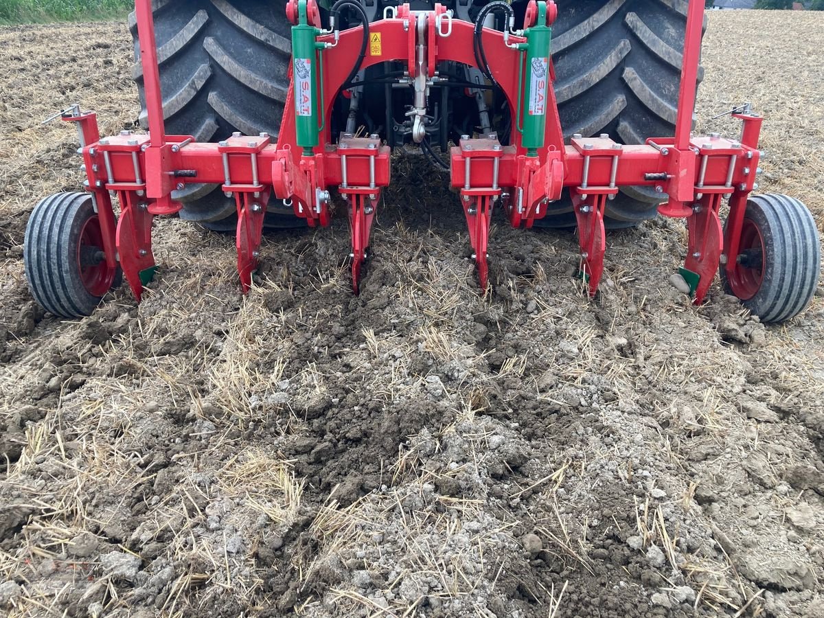 Tiefenlockerer of the type Agro-Masz Duro 30/6-Untergrundlockerer-NEU, Neumaschine in Eberschwang (Picture 21)