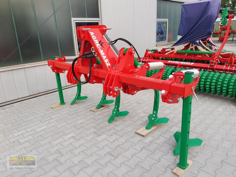 Tiefenlockerer des Typs Agro-Masz DURO L 30, Neumaschine in Teublitz (Bild 3)