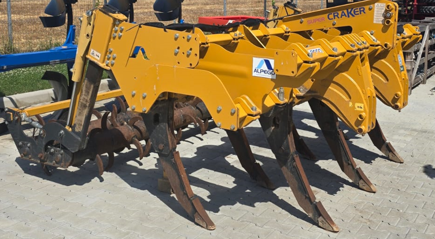 Tiefenlockerer des Typs Alpego Super Craker KF 7-300, Gebrauchtmaschine in Orţişoara (Bild 1)