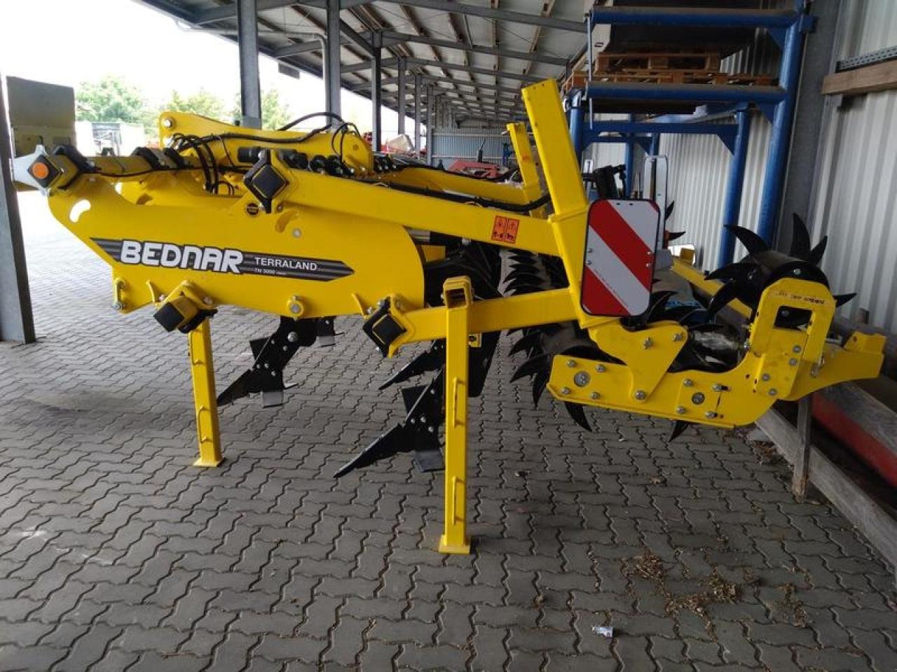 Tiefenlockerer des Typs Bednar TERRALAND HM5R, Neumaschine in Vehlow (Bild 4)