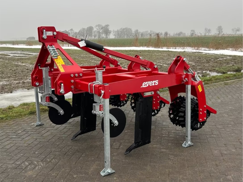 Tiefenlockerer of the type Evers Grasnarbenlockerer WBG 5-300, Neumaschine in Dornum - Nesse