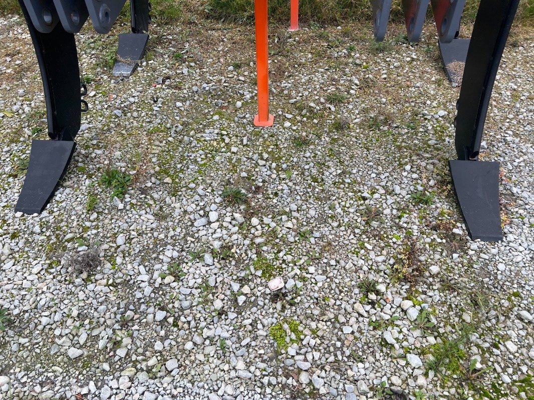 Tiefenlockerer tipa Mandam MG2-2000, Neumaschine u Beckum (Slika 4)