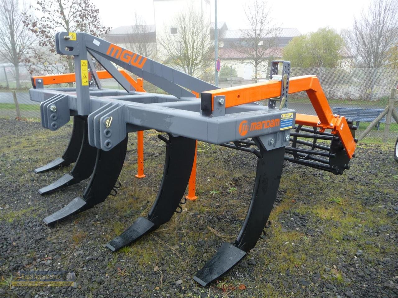 Tiefenlockerer typu Mandam MGW 5 3000, Neumaschine v Rhaunen (Obrázek 1)