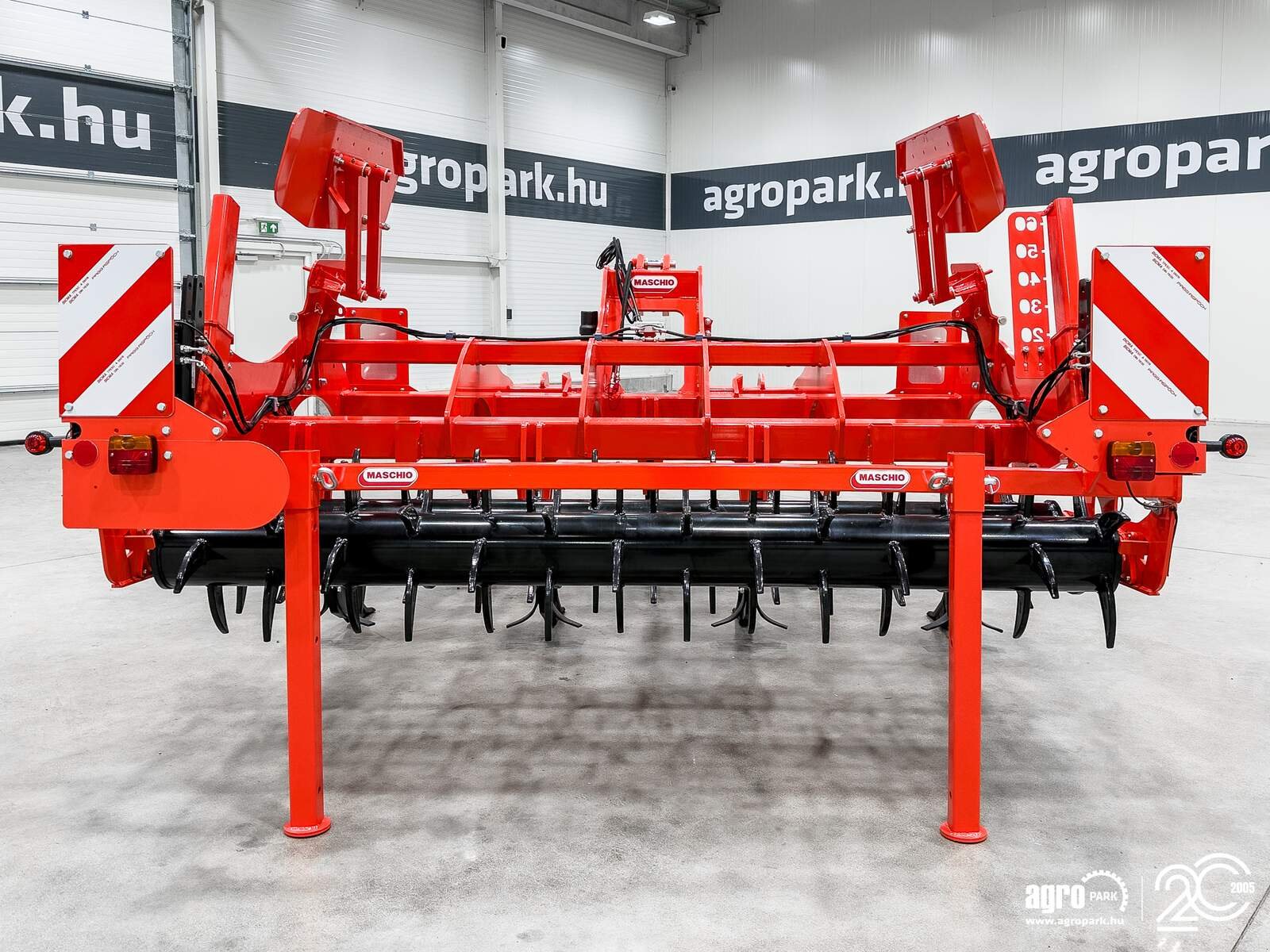 Tiefenlockerer des Typs Maschio Artiglio 300/7 7-blade, 3 m wide, 55 cm working depth, 2400 kg subsoiler, Gebrauchtmaschine in Csengele (Bild 9)