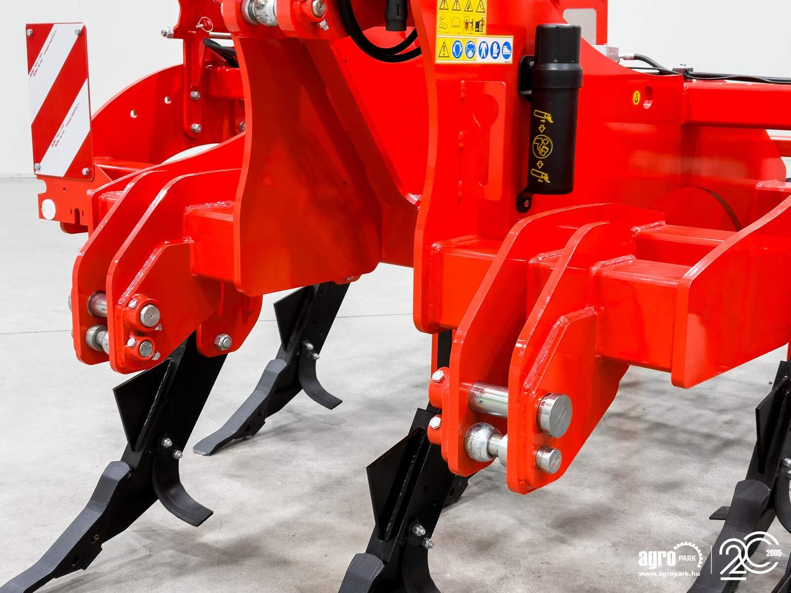 Tiefenlockerer des Typs Maschio Artiglio 300/7 7-blade, 3 m wide, 55 cm working depth, 2400 kg subsoiler, Gebrauchtmaschine in Csengele (Bild 14)