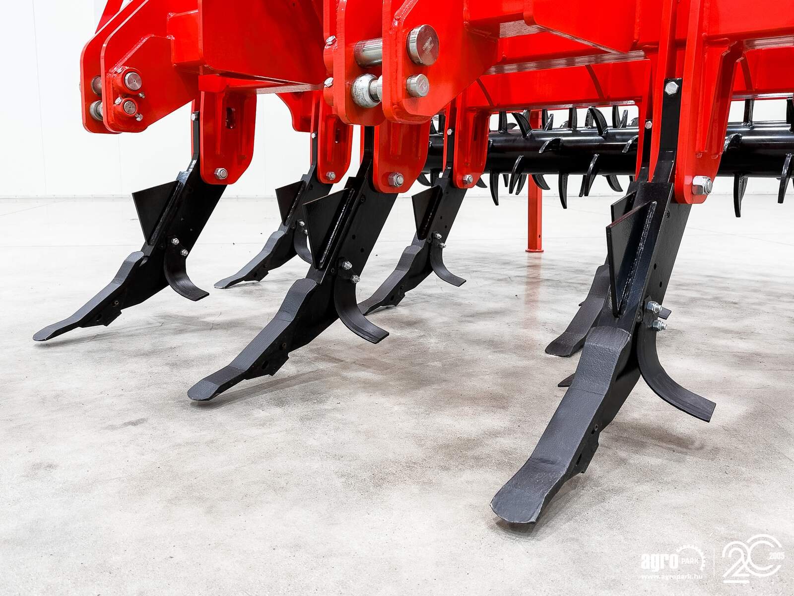 Tiefenlockerer des Typs Maschio Artiglio 300/7 7-blade, 3 m wide, 55 cm working depth, 2400 kg subsoiler, Gebrauchtmaschine in Csengele (Bild 29)