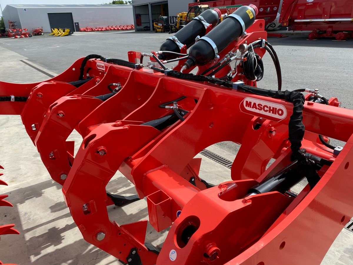 Tiefenlockerer des Typs Maschio Artiglio 300/7 Hydropneumatic, Neumaschine in Rovisce (Bild 9)