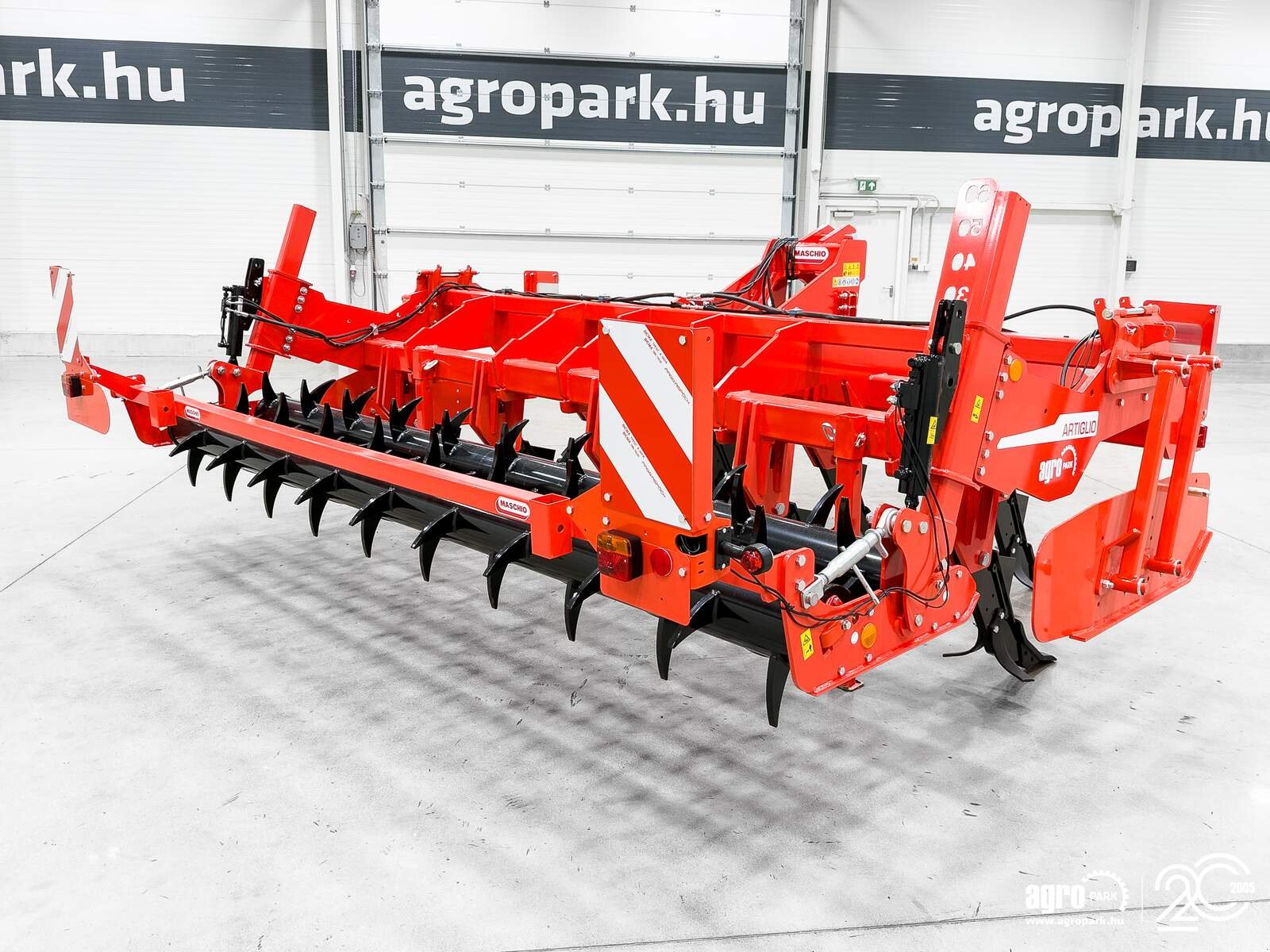 Tiefenlockerer типа Maschio Artiglio 400/9 9-blade, 4 m wide, 55 cm working depth subsoiler, Gebrauchtmaschine в Csengele (Фотография 3)