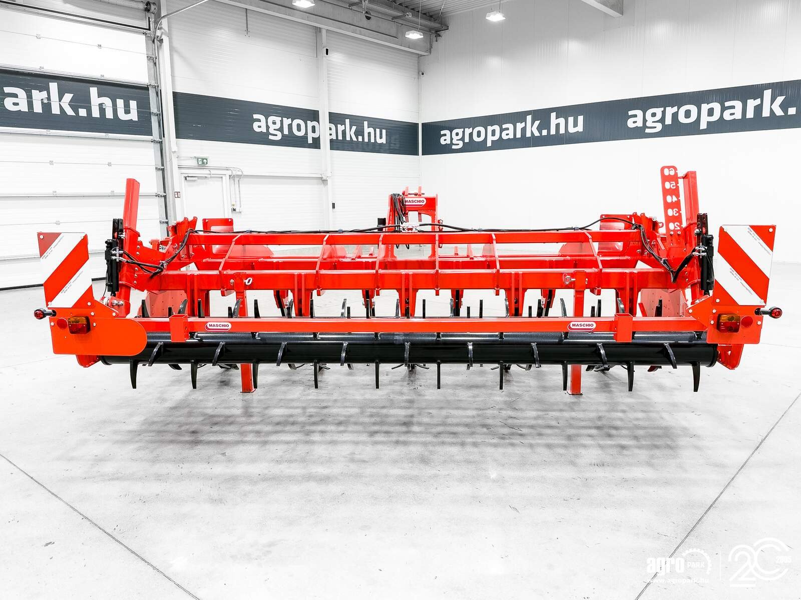 Tiefenlockerer типа Maschio Artiglio 400/9 9-blade, 4 m wide, 55 cm working depth subsoiler, Gebrauchtmaschine в Csengele (Фотография 9)
