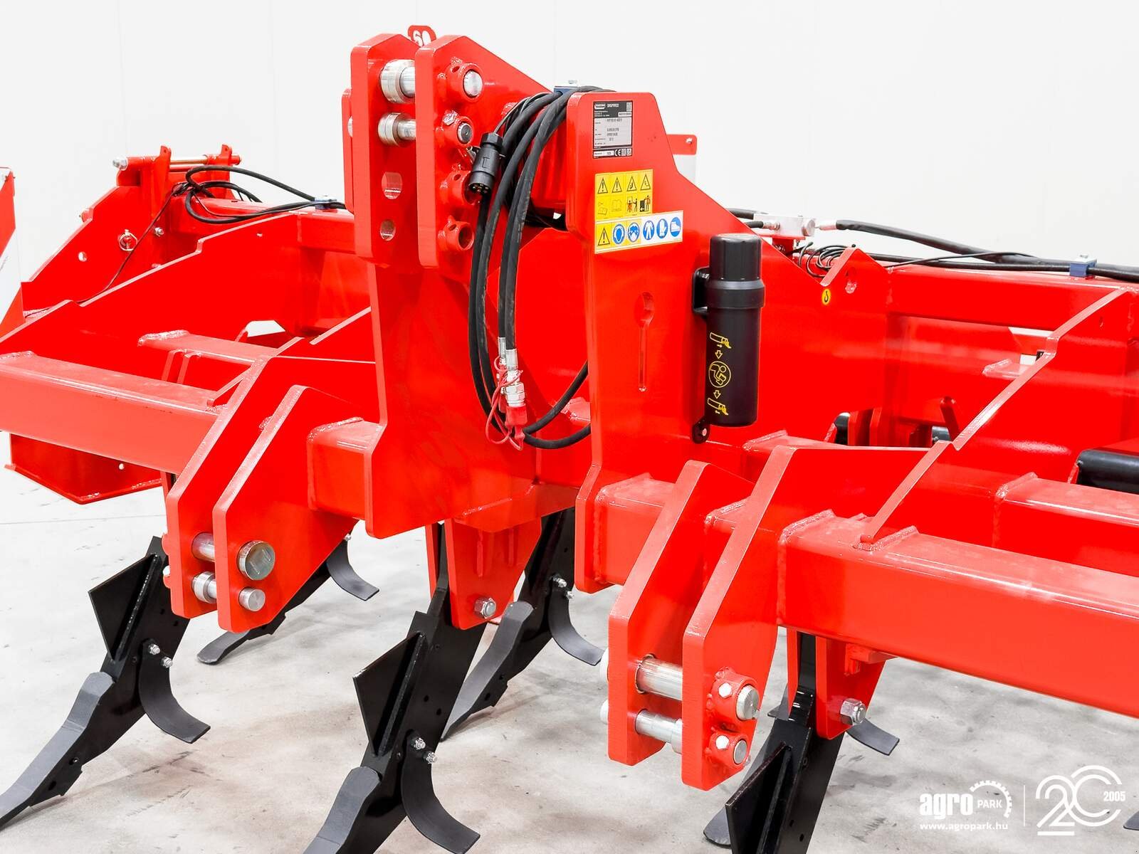 Tiefenlockerer типа Maschio Artiglio 400/9 9-blade, 4 m wide, 55 cm working depth subsoiler, Gebrauchtmaschine в Csengele (Фотография 10)