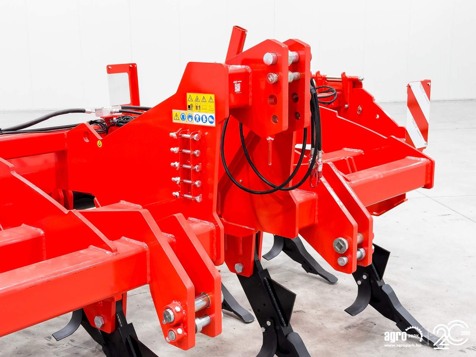 Tiefenlockerer типа Maschio Artiglio 400/9 9-blade, 4 m wide, 55 cm working depth subsoiler, Gebrauchtmaschine в Csengele (Фотография 12)