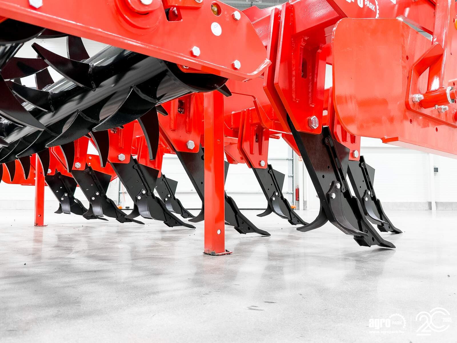 Tiefenlockerer типа Maschio Artiglio 400/9 9-blade, 4 m wide, 55 cm working depth subsoiler, Gebrauchtmaschine в Csengele (Фотография 19)