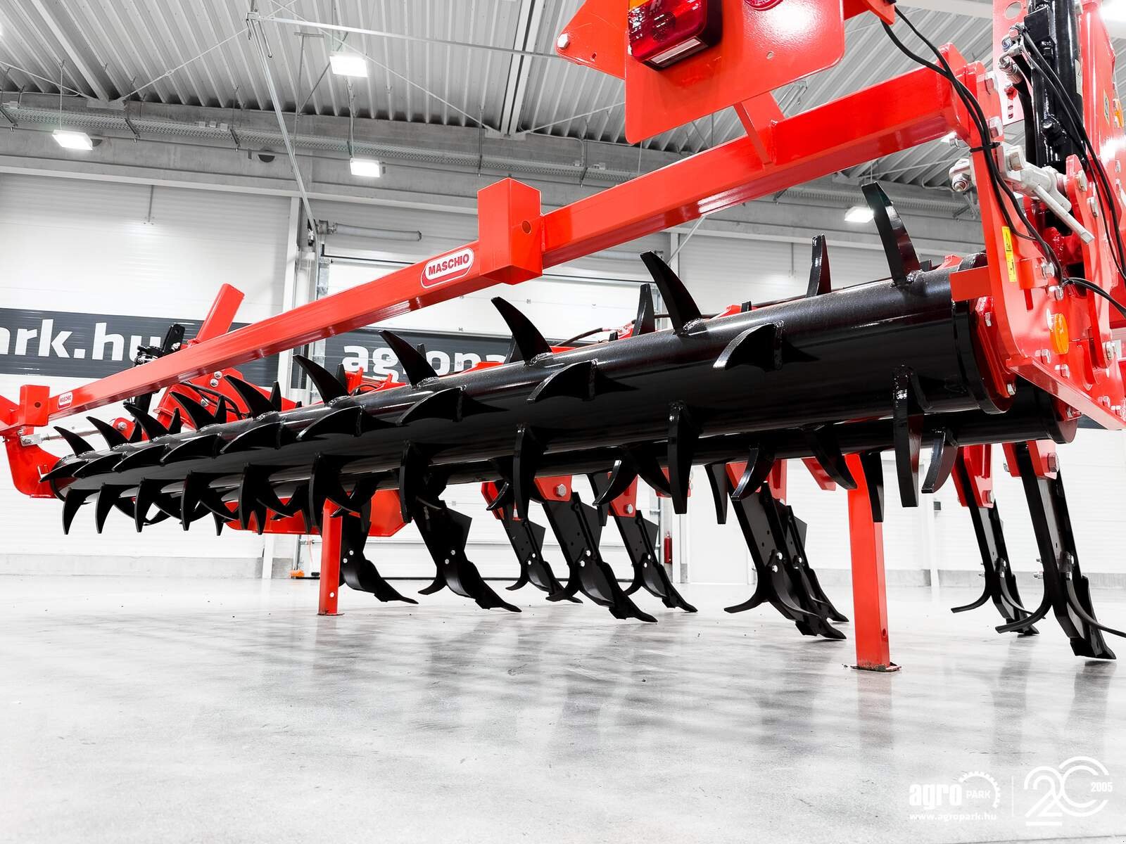 Tiefenlockerer типа Maschio Artiglio 400/9 9-blade, 4 m wide, 55 cm working depth subsoiler, Gebrauchtmaschine в Csengele (Фотография 28)