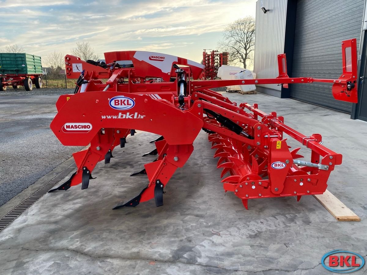 Tiefenlockerer des Typs Maschio Artiglio 410/9  hydr. klappbar, Neumaschine in Rovisce (Bild 9)