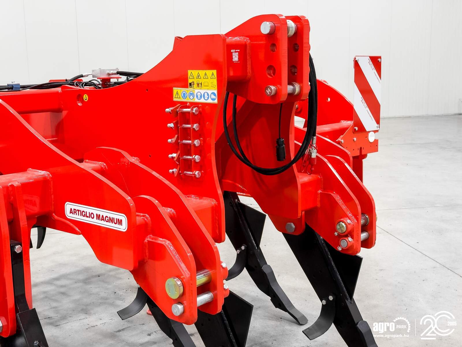 Tiefenlockerer of the type Maschio Artiglio Magnum 300/7 7-blade, 3 m wide, 70 cm working depth subsoiler, Gebrauchtmaschine in Csengele (Picture 12)