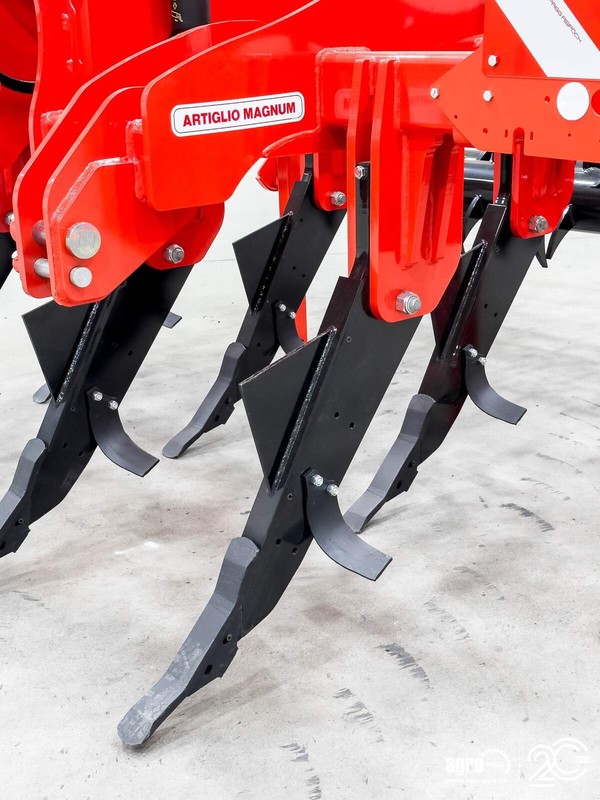 Tiefenlockerer of the type Maschio Artiglio Magnum 300/7 7-blade, 3 m wide, 70 cm working depth subsoiler, Gebrauchtmaschine in Csengele (Picture 20)