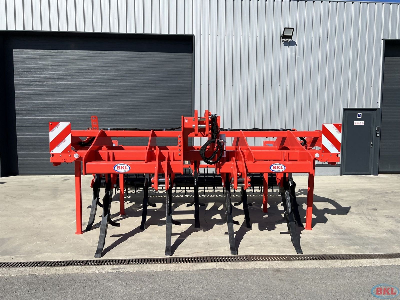 Tiefenlockerer des Typs Maschio ARTIGLIO MAGNUM 400-9, Neumaschine in Rovisce (Bild 8)