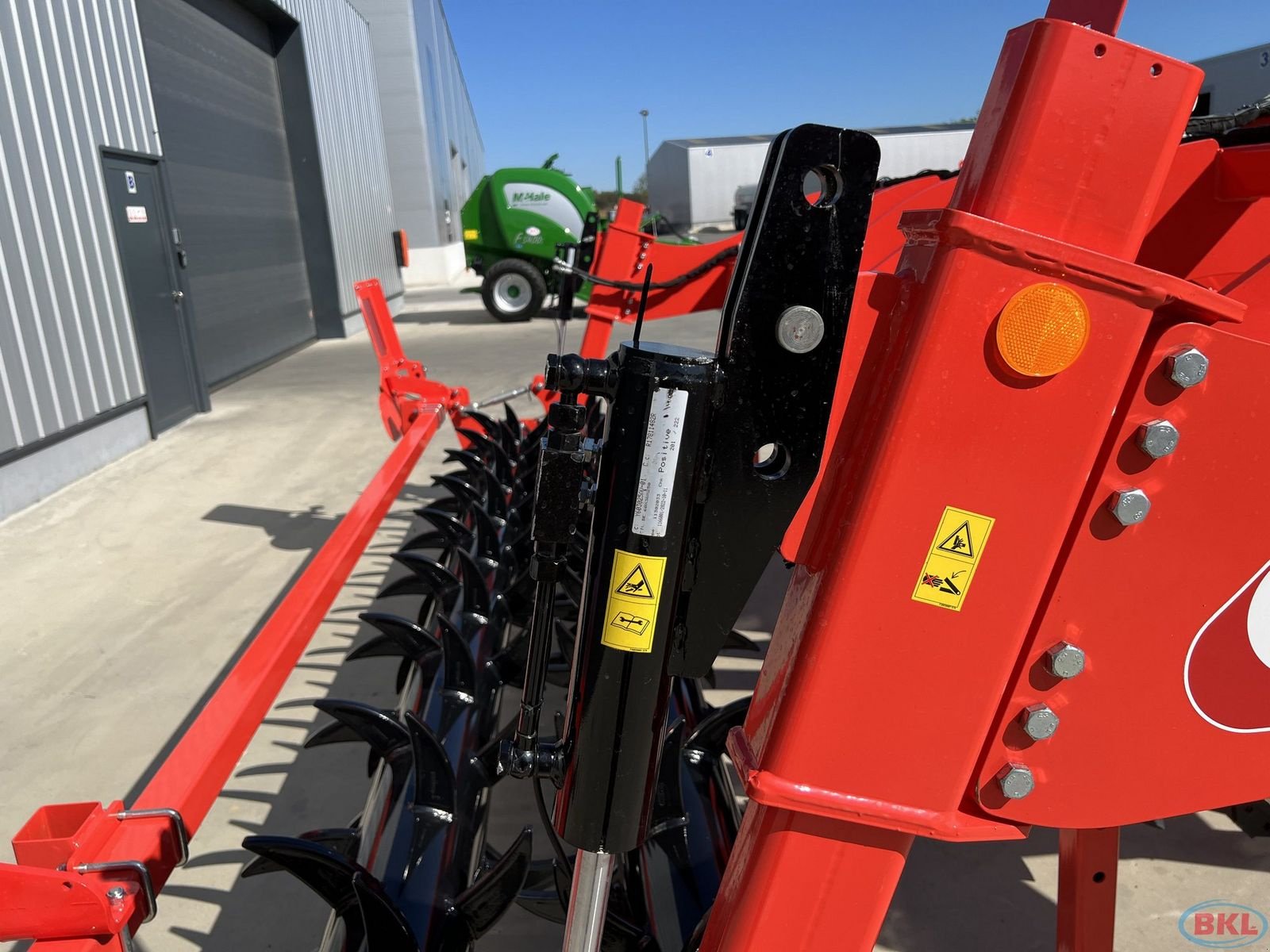 Tiefenlockerer des Typs Maschio ARTIGLIO MAGNUM 400-9, Neumaschine in Rovisce (Bild 13)