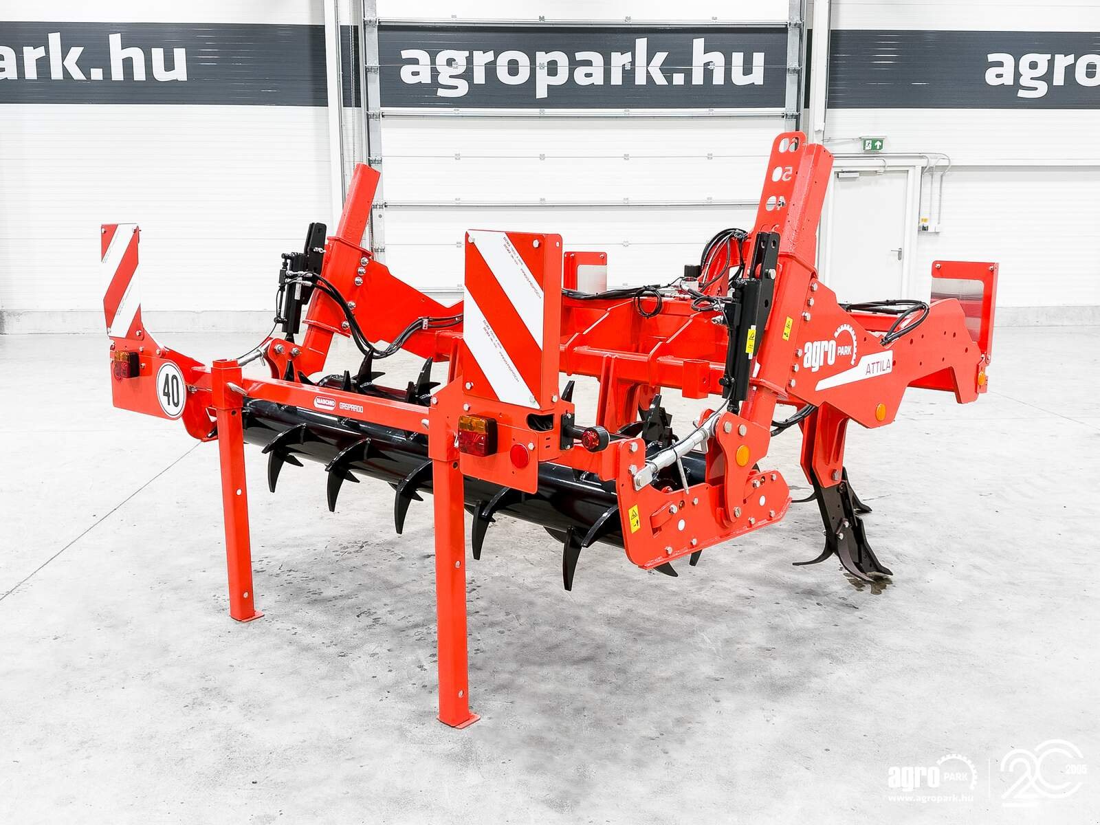 Tiefenlockerer van het type Maschio Attila 250/5 UNUSED 2,5 m subsoiler, 50 cm working depth, 5 loosening blades, hydraulic double tine cultivator, Gebrauchtmaschine in Csengele (Foto 3)