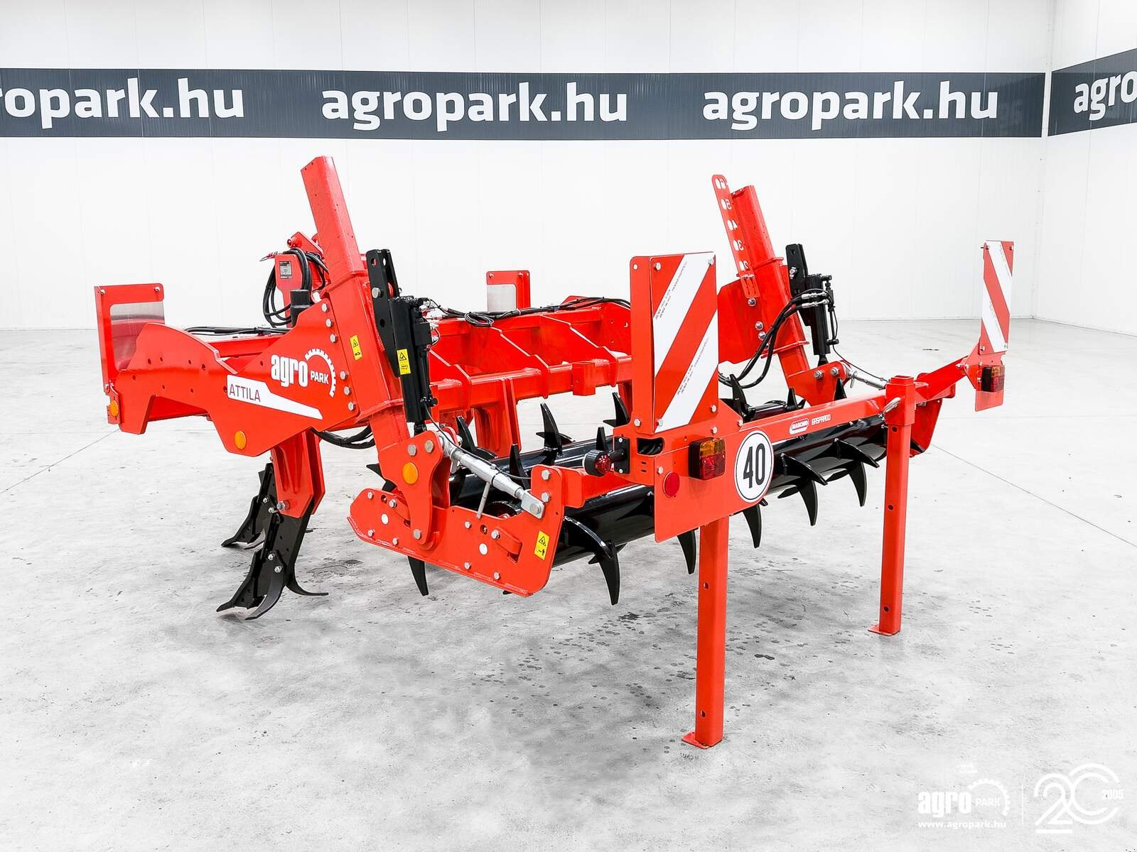 Tiefenlockerer van het type Maschio Attila 250/5 UNUSED 2,5 m subsoiler, 50 cm working depth, 5 loosening blades, hydraulic double tine cultivator, Gebrauchtmaschine in Csengele (Foto 4)
