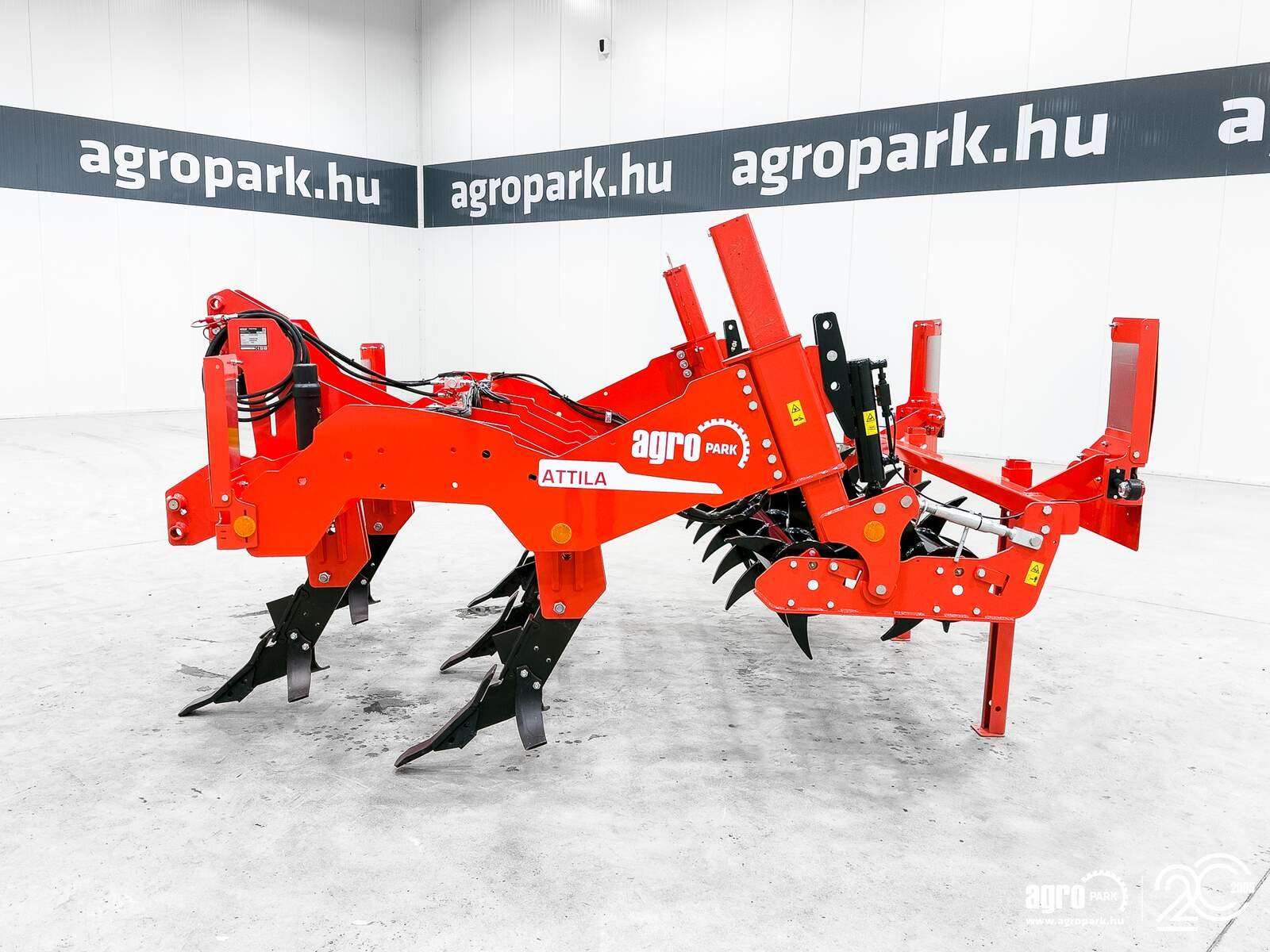 Tiefenlockerer van het type Maschio Attila 250/5 UNUSED 2,5 m subsoiler, 50 cm working depth, 5 loosening blades, hydraulic double tine cultivator, Gebrauchtmaschine in Csengele (Foto 5)