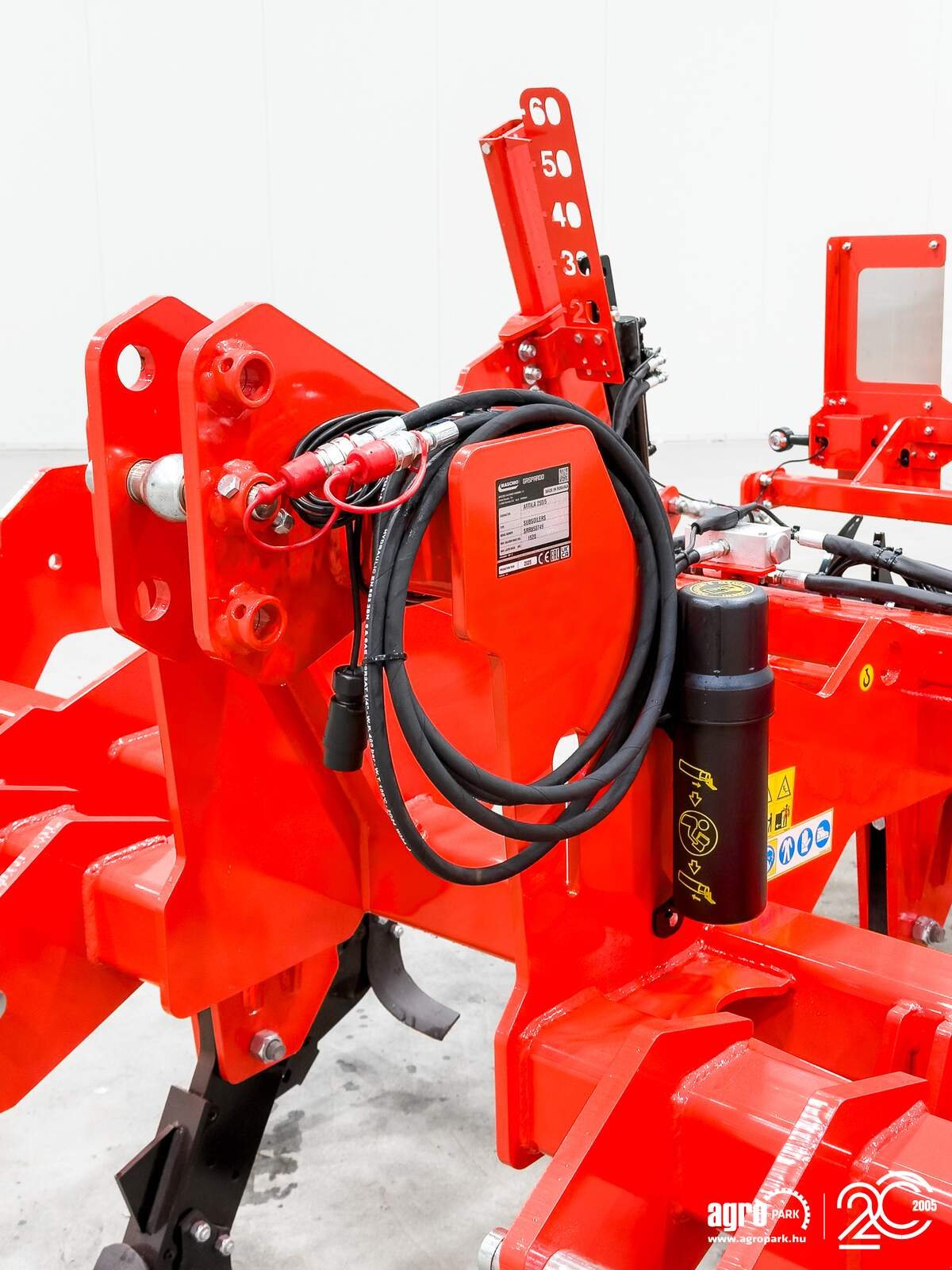 Tiefenlockerer van het type Maschio Attila 250/5 UNUSED 2,5 m subsoiler, 50 cm working depth, 5 loosening blades, hydraulic double tine cultivator, Gebrauchtmaschine in Csengele (Foto 12)