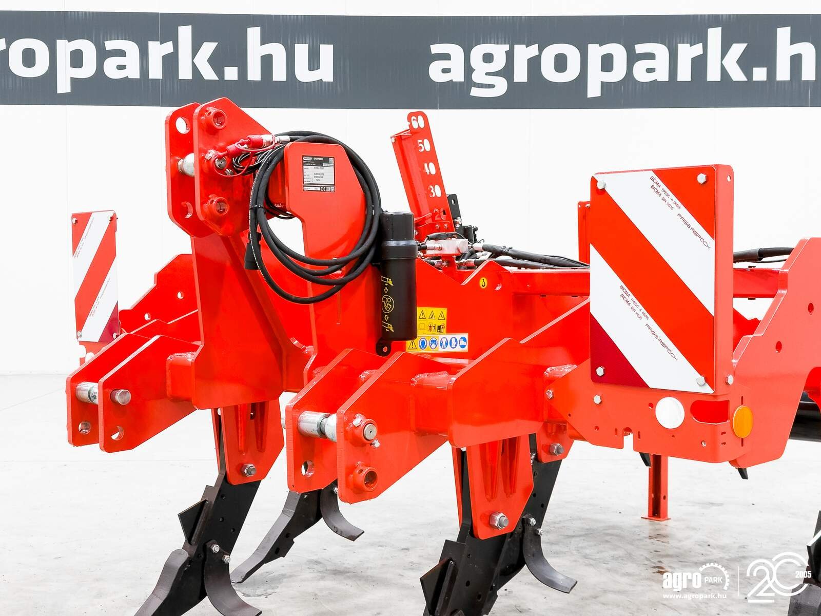 Tiefenlockerer van het type Maschio Attila 250/5 UNUSED 2,5 m subsoiler, 50 cm working depth, 5 loosening blades, hydraulic double tine cultivator, Gebrauchtmaschine in Csengele (Foto 14)