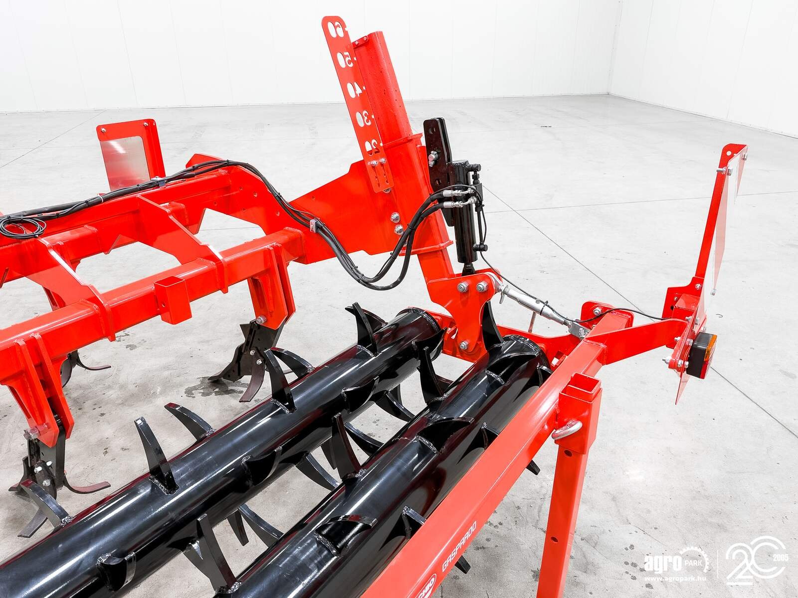 Tiefenlockerer van het type Maschio Attila 250/5 UNUSED 2,5 m subsoiler, 50 cm working depth, 5 loosening blades, hydraulic double tine cultivator, Gebrauchtmaschine in Csengele (Foto 23)