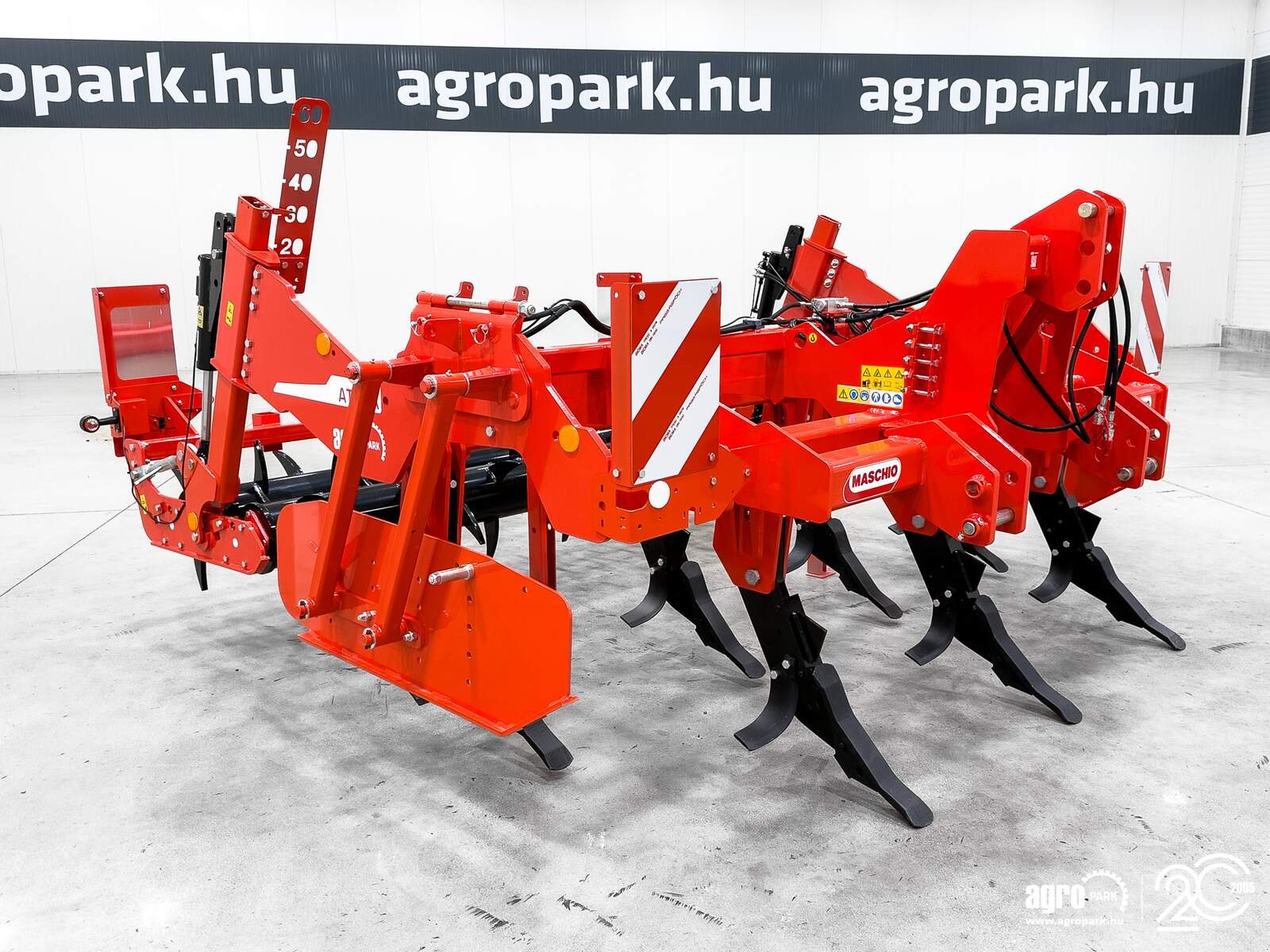Tiefenlockerer of the type Maschio Attila 300/7 3 m subsoiler, 50 cm working depth, 7 loosening blades, hydraulic double tine cultivator, Gebrauchtmaschine in Csengele (Picture 2)