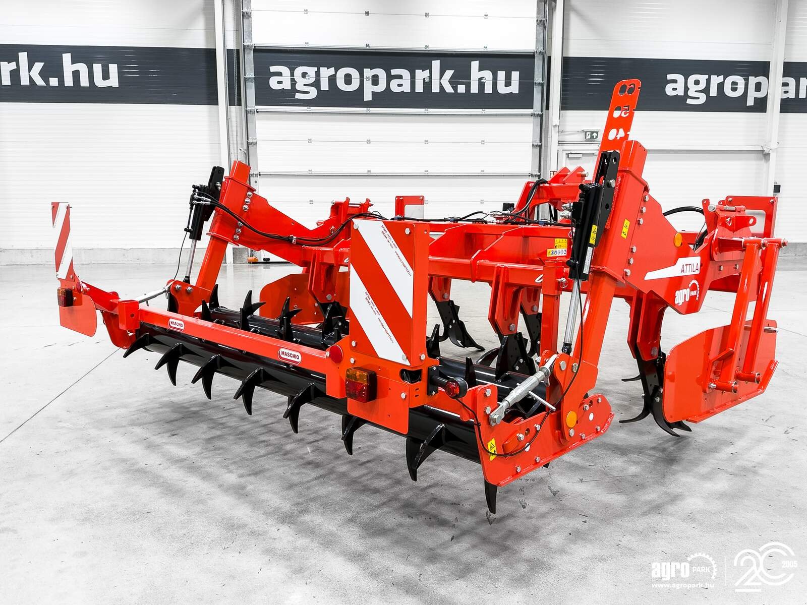 Tiefenlockerer of the type Maschio Attila 300/7 3 m subsoiler, 50 cm working depth, 7 loosening blades, hydraulic double tine cultivator, Gebrauchtmaschine in Csengele (Picture 3)