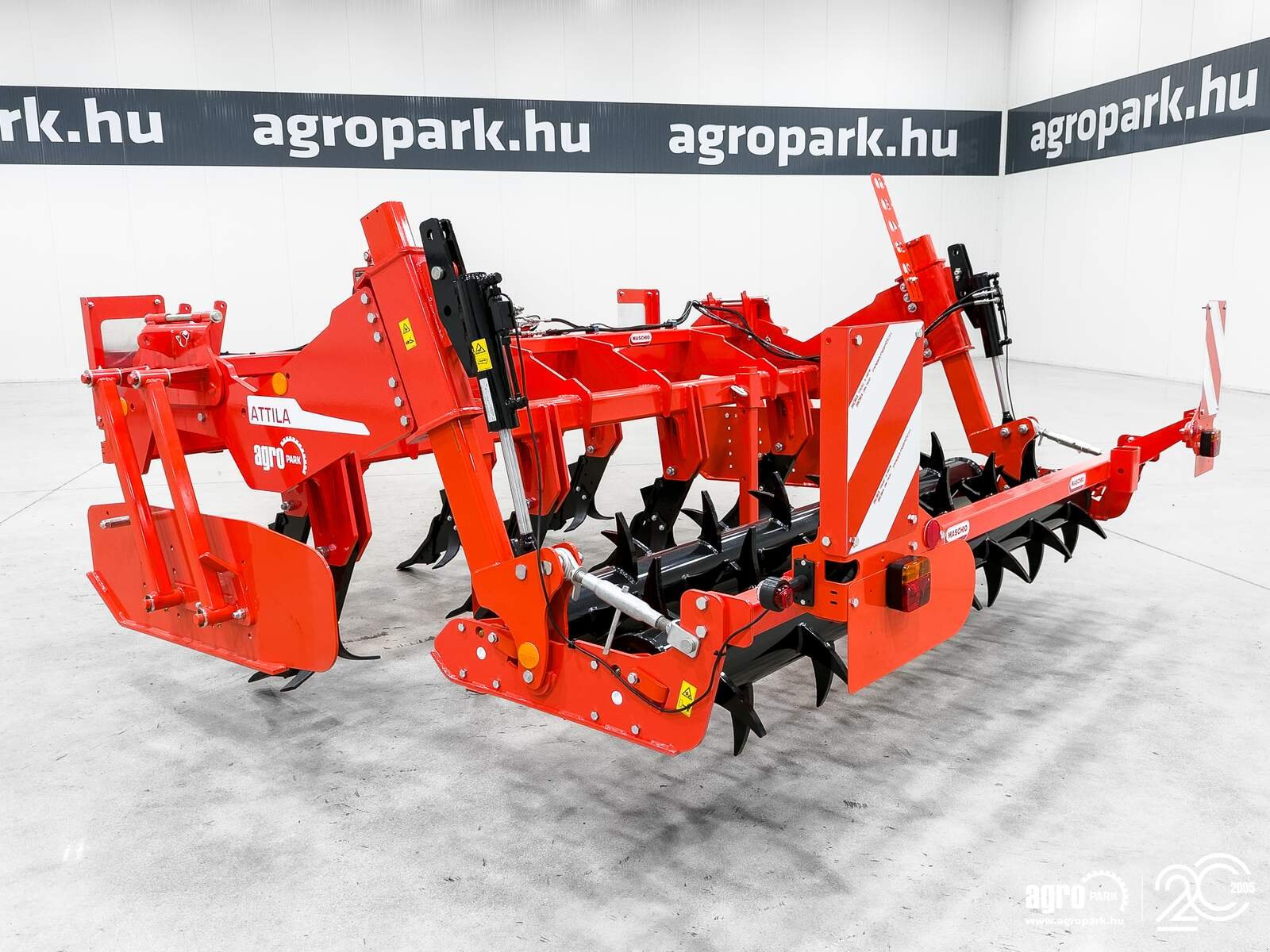 Tiefenlockerer of the type Maschio Attila 300/7 3 m subsoiler, 50 cm working depth, 7 loosening blades, hydraulic double tine cultivator, Gebrauchtmaschine in Csengele (Picture 4)