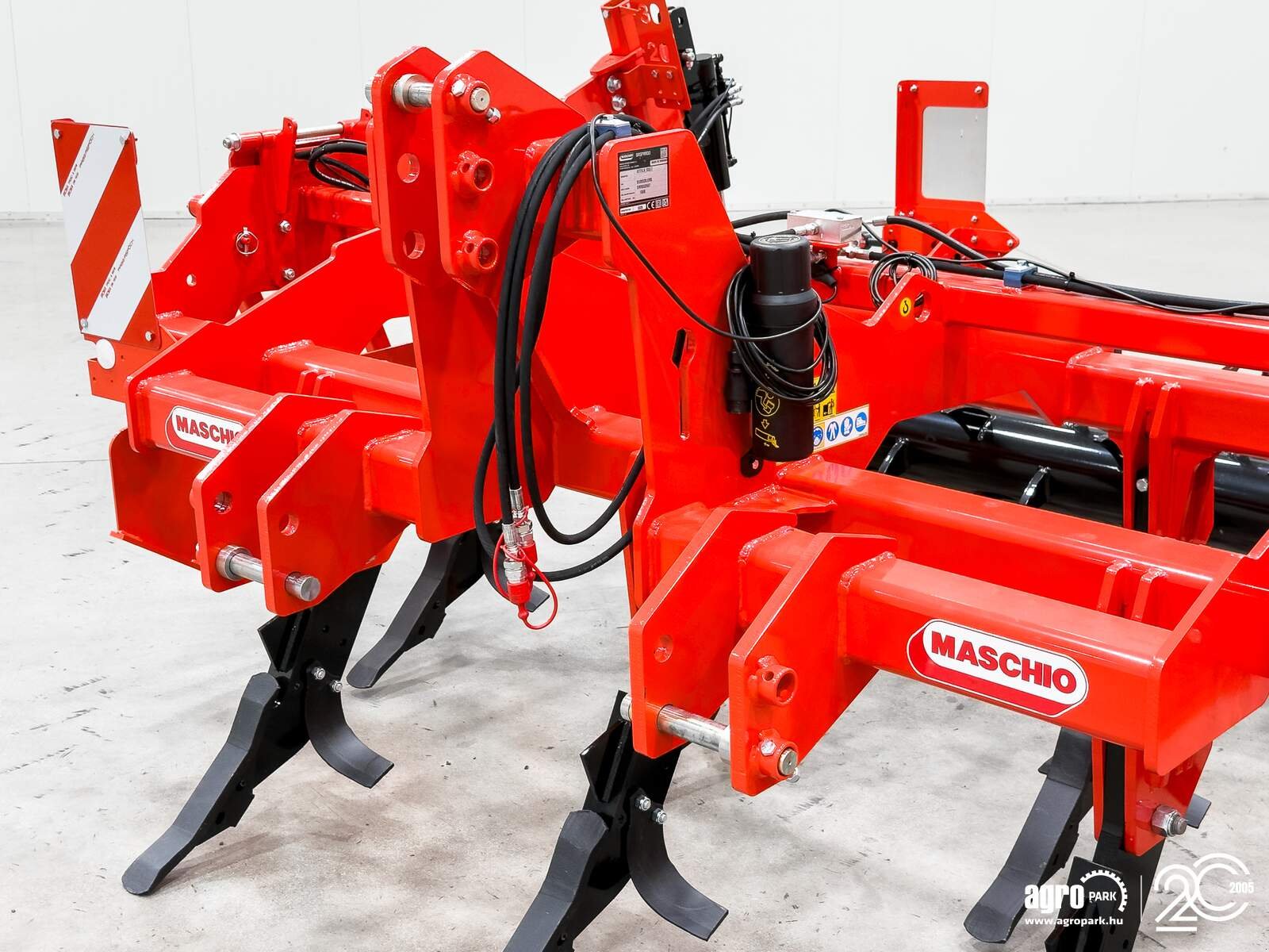Tiefenlockerer of the type Maschio Attila 300/7 3 m subsoiler, 50 cm working depth, 7 loosening blades, hydraulic double tine cultivator, Gebrauchtmaschine in Csengele (Picture 10)