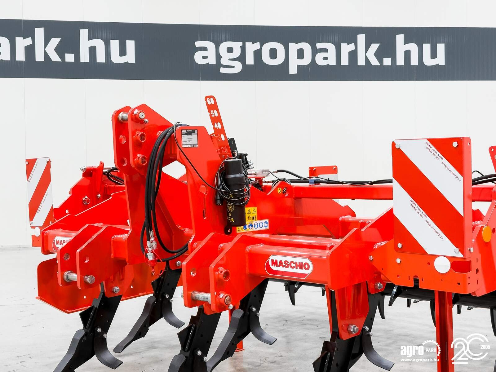 Tiefenlockerer of the type Maschio Attila 300/7 3 m subsoiler, 50 cm working depth, 7 loosening blades, hydraulic double tine cultivator, Gebrauchtmaschine in Csengele (Picture 15)