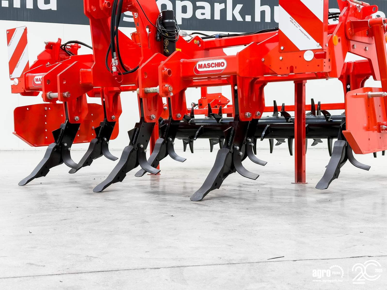 Tiefenlockerer of the type Maschio Attila 300/7 3 m subsoiler, 50 cm working depth, 7 loosening blades, hydraulic double tine cultivator, Gebrauchtmaschine in Csengele (Picture 16)