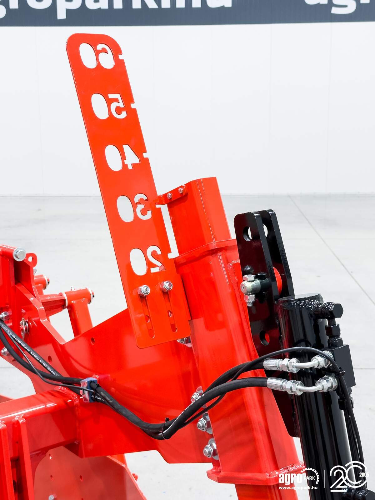 Tiefenlockerer of the type Maschio Attila 300/7 3 m subsoiler, 50 cm working depth, 7 loosening blades, hydraulic double tine cultivator, Gebrauchtmaschine in Csengele (Picture 24)