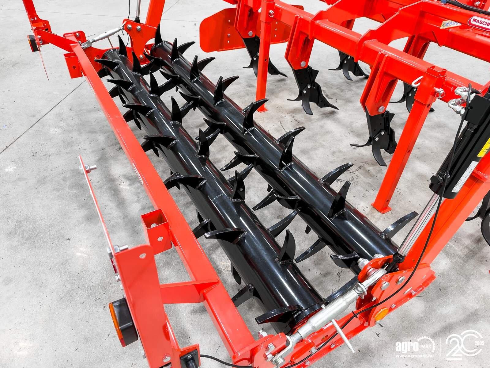 Tiefenlockerer of the type Maschio Attila 300/7 3 m subsoiler, 50 cm working depth, 7 loosening blades, hydraulic double tine cultivator, Gebrauchtmaschine in Csengele (Picture 29)