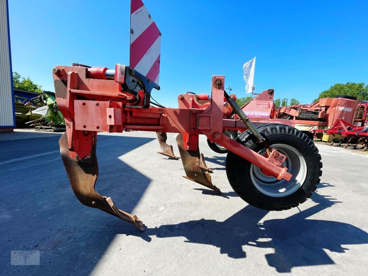 Tiefenlockerer del tipo Quivogne SSD4 Zinken, Gebrauchtmaschine In Pragsdorf (Immagine 5)
