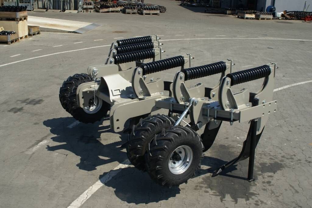 Tiefenlockerer tipa Sonstige Tiefenlockerer / subsoiler, Neumaschine u Michałowo (Slika 1)