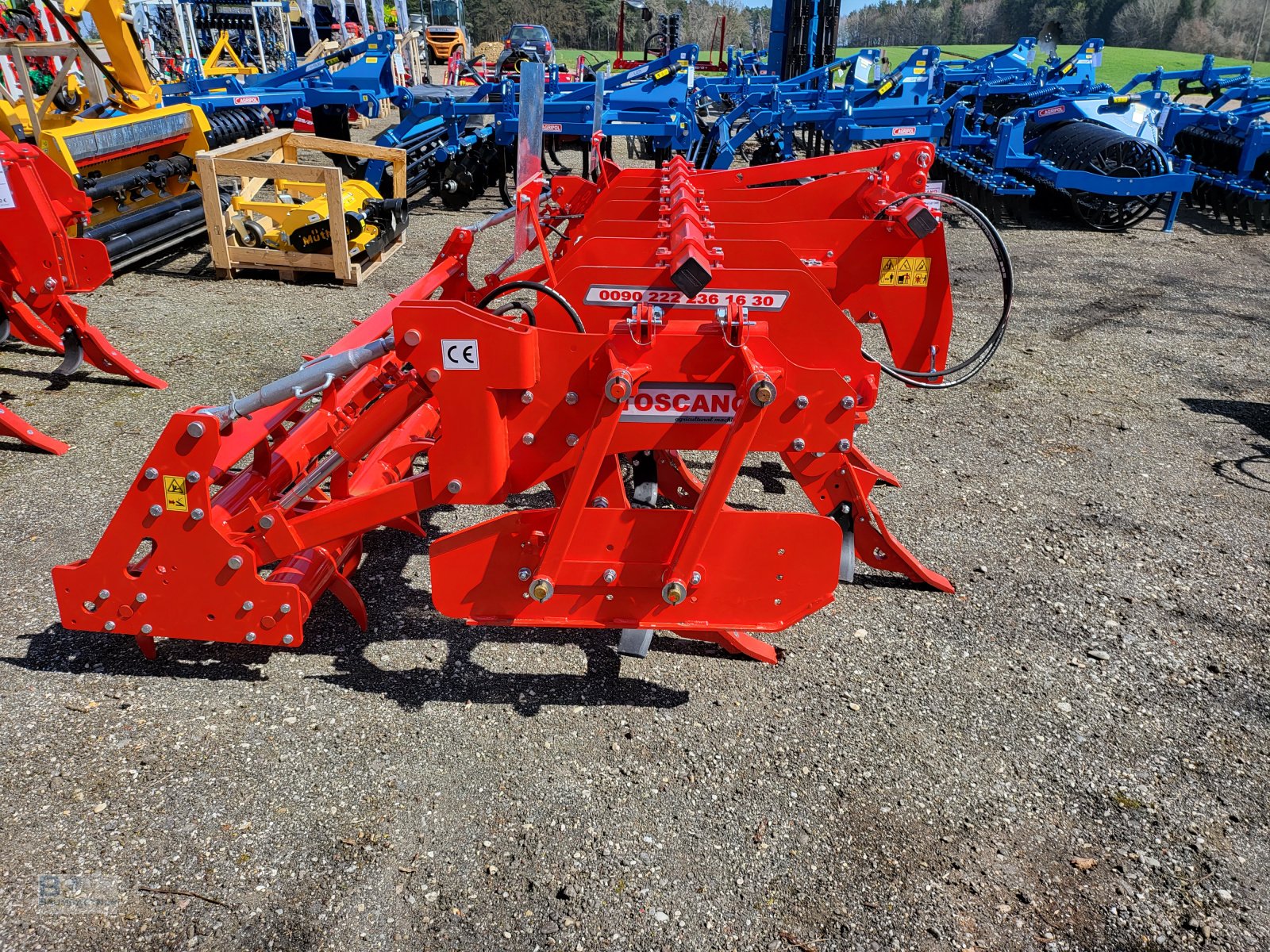 Tiefenlockerer of the type TOSCANO Tiefenlockerer IPST-07 300 Untergrundlockerer, Neumaschine in Frontenhausen (Picture 2)