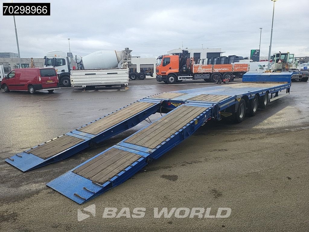 Tieflader des Typs Broshuis 3ASD-18-30/0 Lift + Steering Axle Hydraulic Ramps, Gebrauchtmaschine in Veghel (Bild 9)