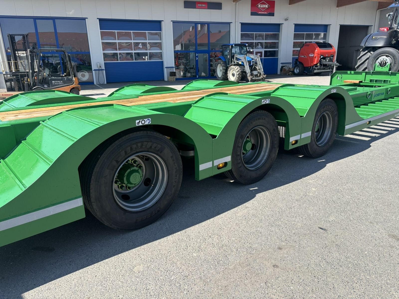 Tieflader des Typs Chieftain Forest trailer, Neumaschine in Göpfritz (Bild 7)