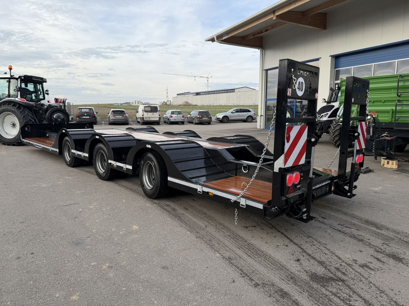 Tieflader tipa Chieftain Forsttieflader 34to, Neumaschine u Göpfritz (Slika 1)