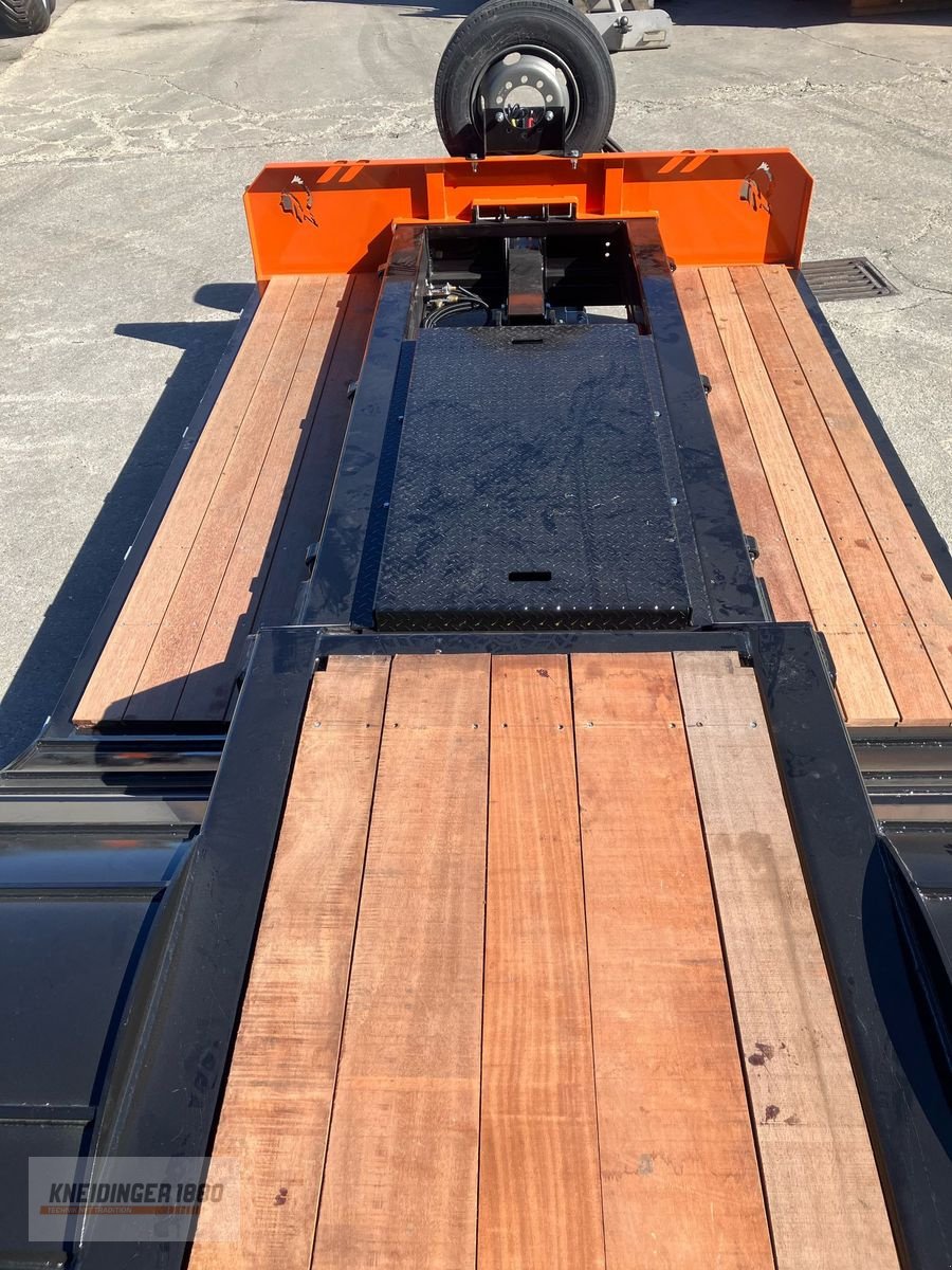 Tieflader des Typs Chieftain Forsttieflader, Neumaschine in Altenfelden (Bild 21)