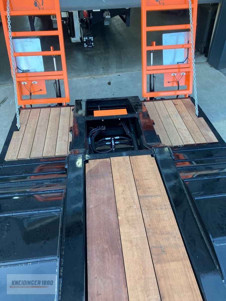 Tieflader des Typs Chieftain Forsttieflader, Neumaschine in Altenfelden (Bild 14)