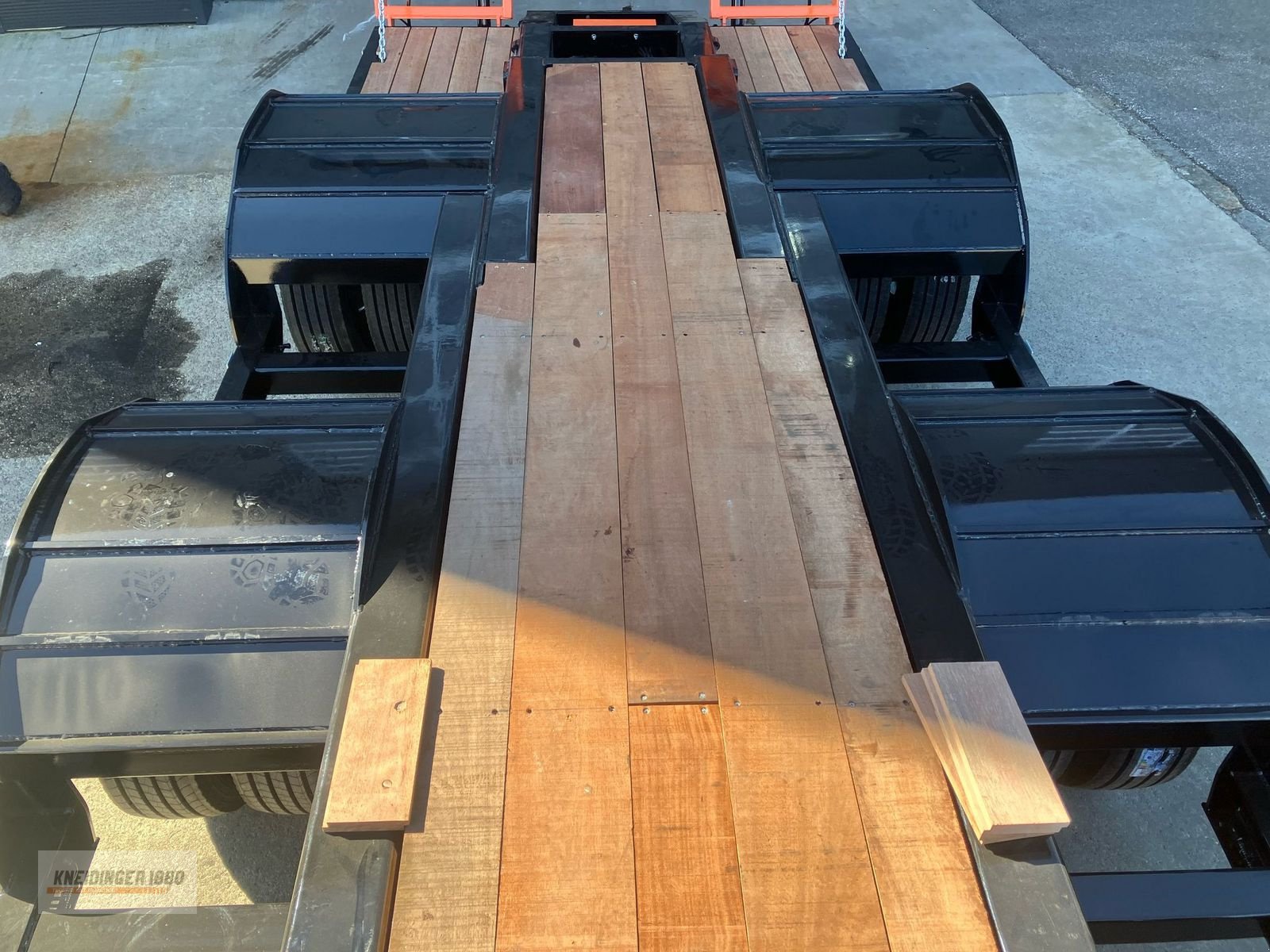 Tieflader des Typs Chieftain Forsttieflader, Neumaschine in Altenfelden (Bild 20)