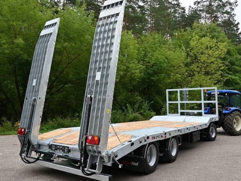 Tieflader του τύπου CYNKOMET Plattformanhänger / Trailer, Neumaschine σε Michałowo (Φωτογραφία 1)