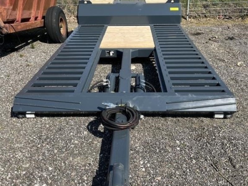 Tieflader des Typs Dinapolis Dina LL-9 Hyd. støtteben, Gebrauchtmaschine in Ringe (Bild 1)