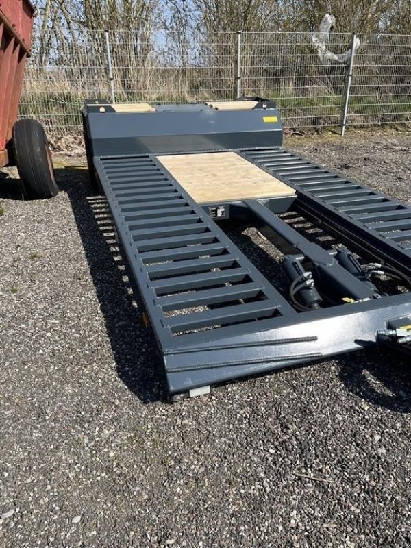 Tieflader des Typs Dinapolis Dina LL-9 Hyd. støtteben, Gebrauchtmaschine in Ringe (Bild 2)