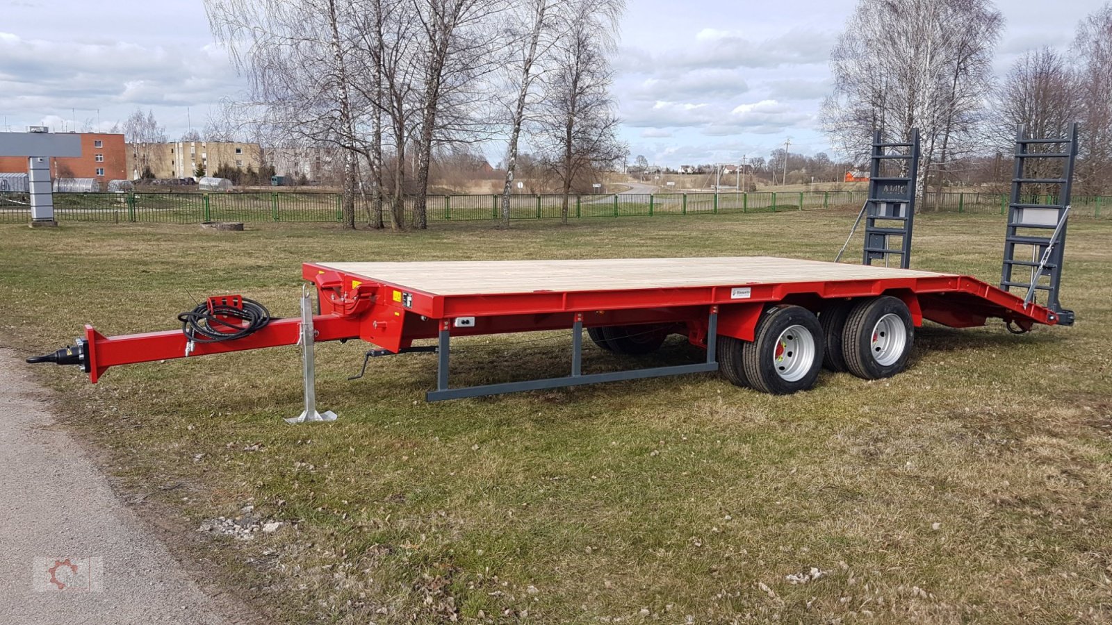 Tieflader typu Dinapolis Tieflader Hydraulische Rampen Druckluft, Neumaschine v Tiefenbach (Obrázok 1)