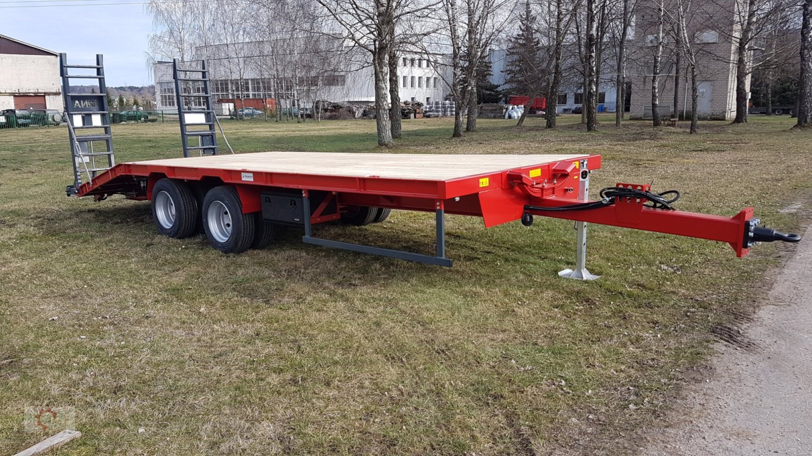 Tieflader от тип Dinapolis Tieflader Hydraulische Rampen Druckluft, Neumaschine в Tiefenbach (Снимка 4)